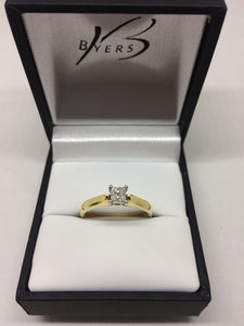 18ct Yellow Gold Princess Cut Diamond Solitaire Engagement Ring #11323